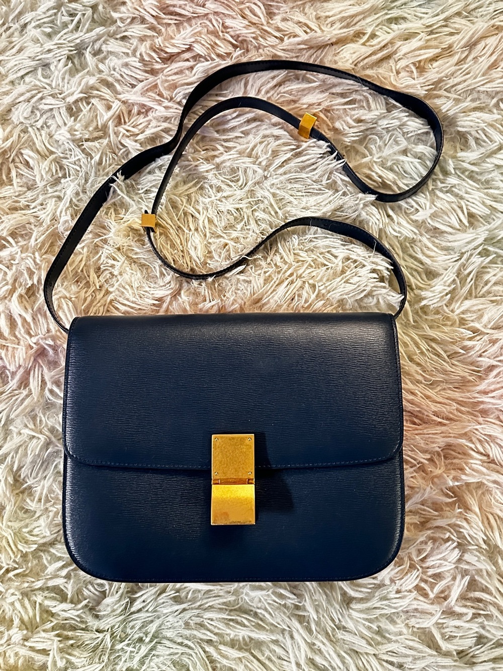 Celine Classic Box Medium Shoulder Leather Bag in Blue - Picture 3 of 16